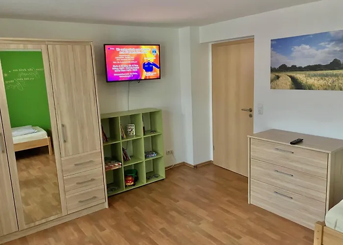 Ferienwohnung Morgensonne Am Kurpark Bad Berka - Parkplatz - Spielplatz - Wlan - 2 Schlafzimmer