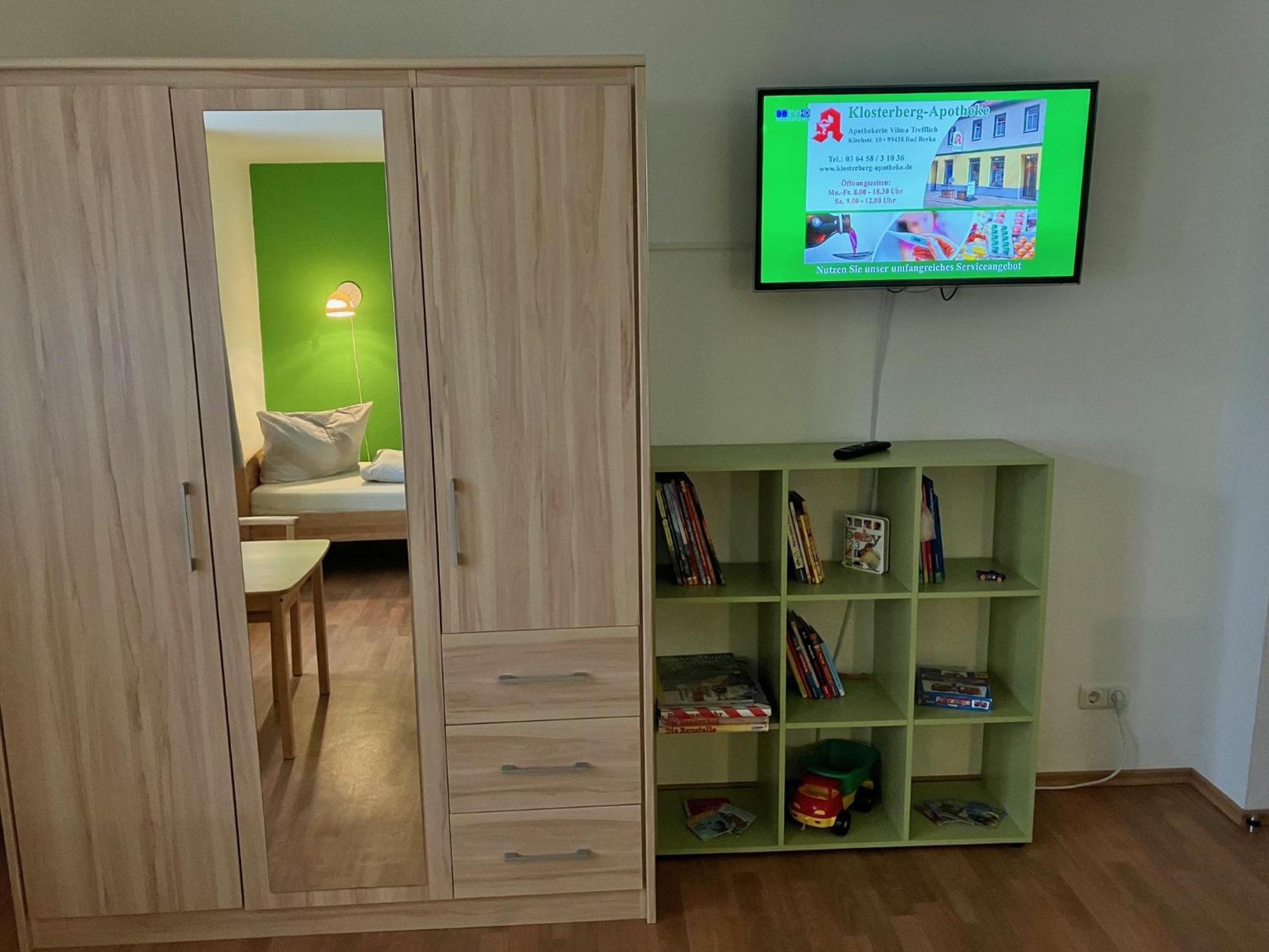 Morgensonne Am Kurpark - Parkplatz - Spielplatz - Wlan - 2 Schlafzimmer Apartment Bad Berka